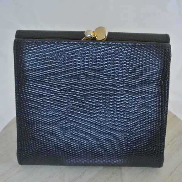 Authentic Salvatore Ferragamo Bow Short Wallet - Picture 3 of 9